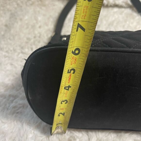 Vera Bradley Classic Black Quilted Fabric Shoulder Bag Purse Zebra print Lining. - Picture 7 of 13